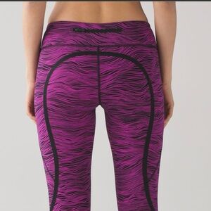 Lululemon on track crop